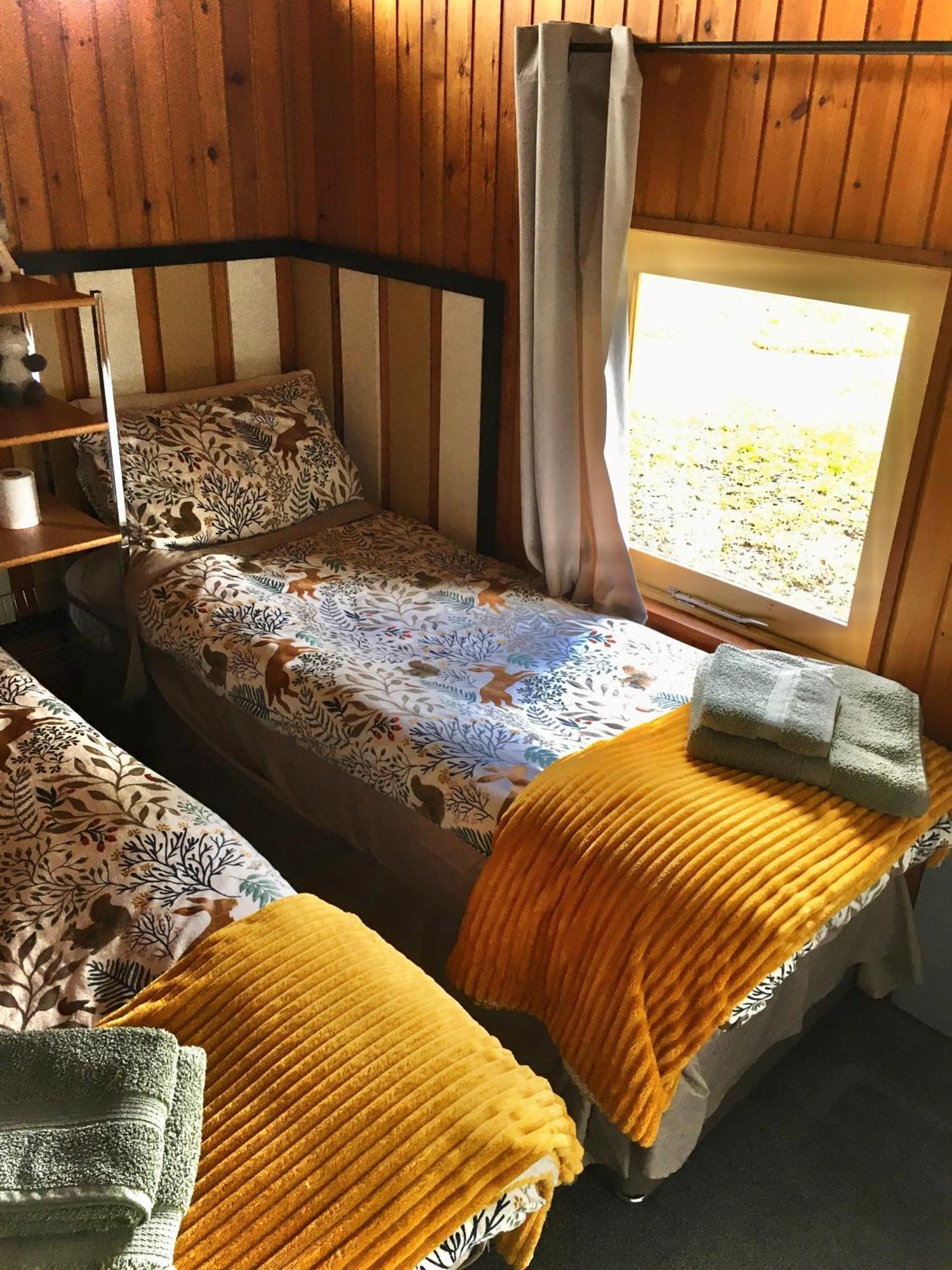 Caban Cwtch Villa Cenarth Bagian luar foto